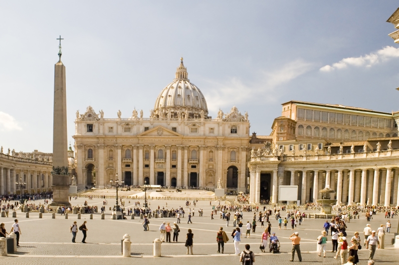 1005036-st-peters-basilica-in-rome